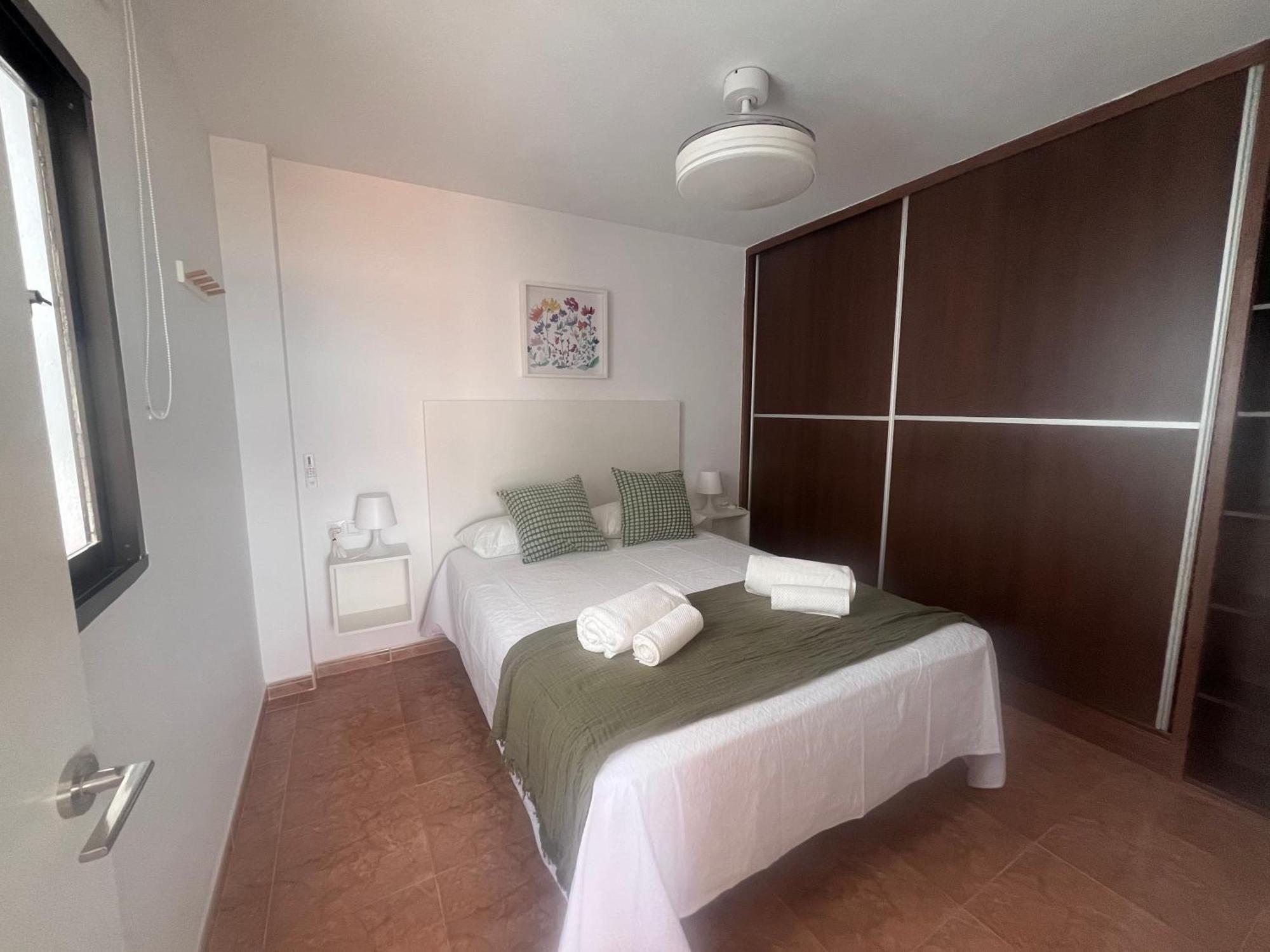 Apartamento Lidia Planta 2, La Carihuela 1ª Linea Playa, Vistas Mar, Buhardilla 1 Dormitorio, 40 M2, 1-3 Huesped, Terraza, Wifi Torremolinos Ngoại thất bức ảnh