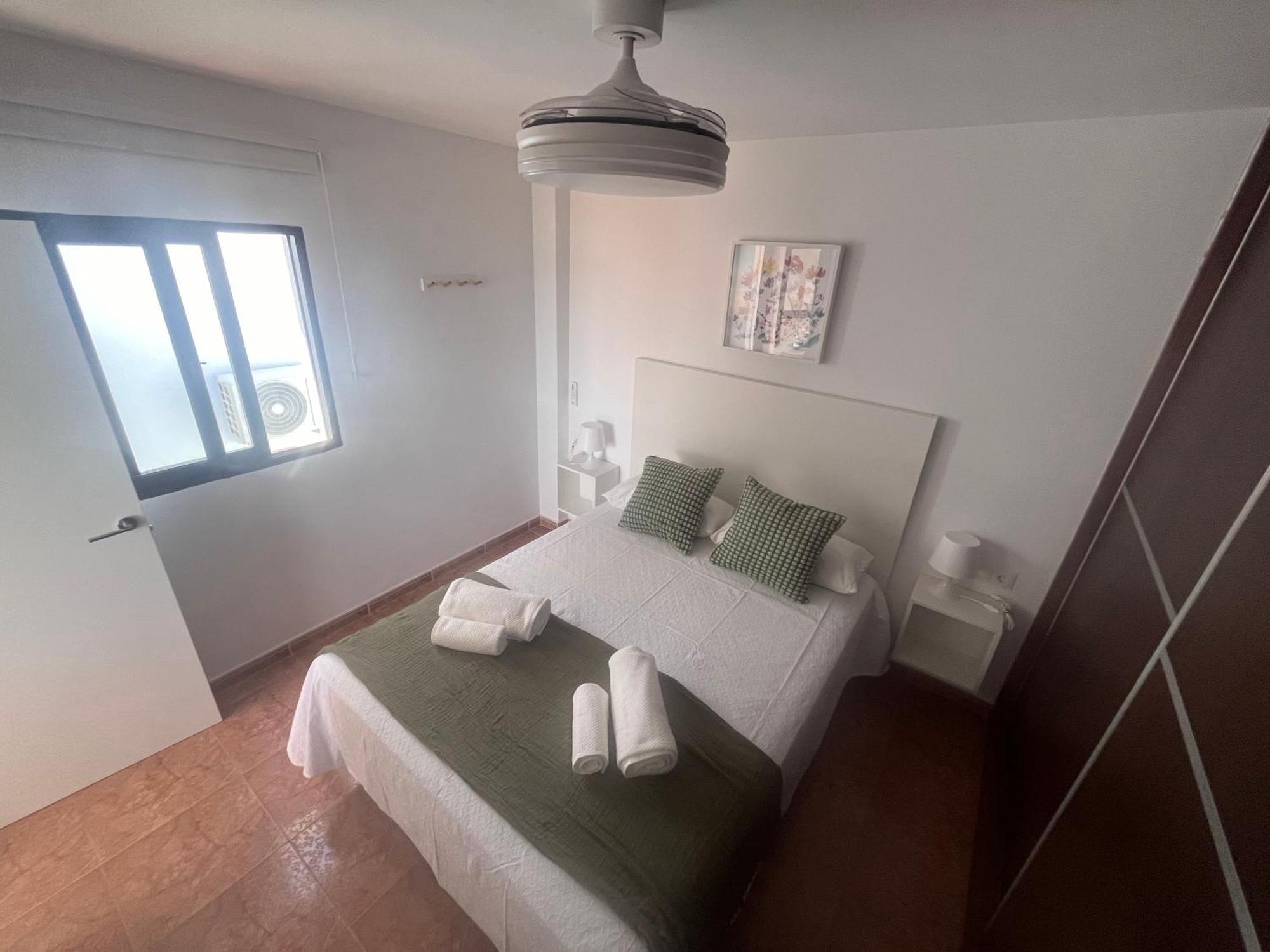 Apartamento Lidia Planta 2, La Carihuela 1ª Linea Playa, Vistas Mar, Buhardilla 1 Dormitorio, 40 M2, 1-3 Huesped, Terraza, Wifi Torremolinos Ngoại thất bức ảnh