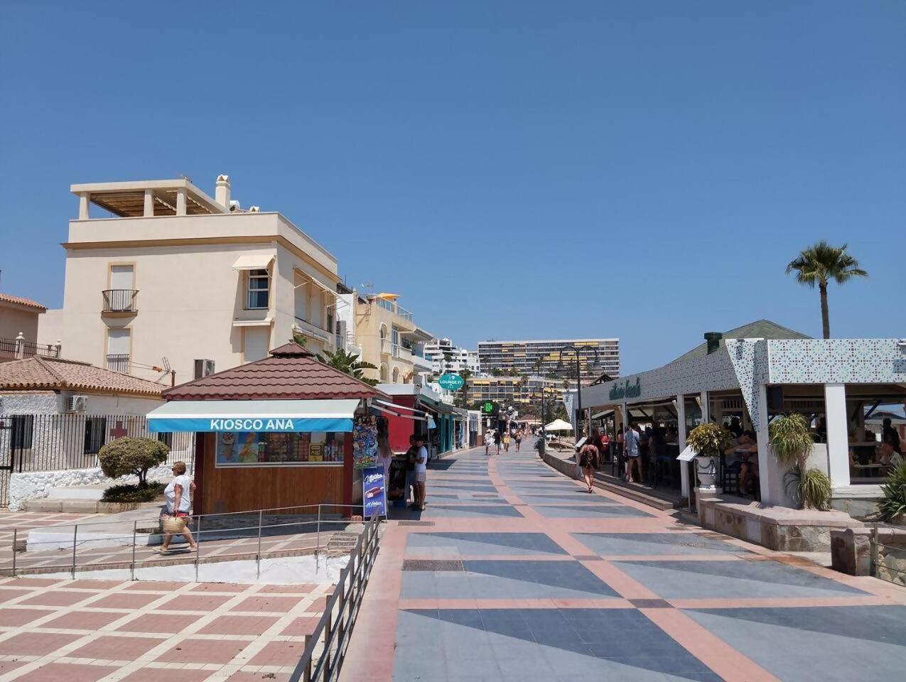 Apartamento Lidia Planta 2, La Carihuela 1ª Linea Playa, Vistas Mar, Buhardilla 1 Dormitorio, 40 M2, 1-3 Huesped, Terraza, Wifi Torremolinos Ngoại thất bức ảnh