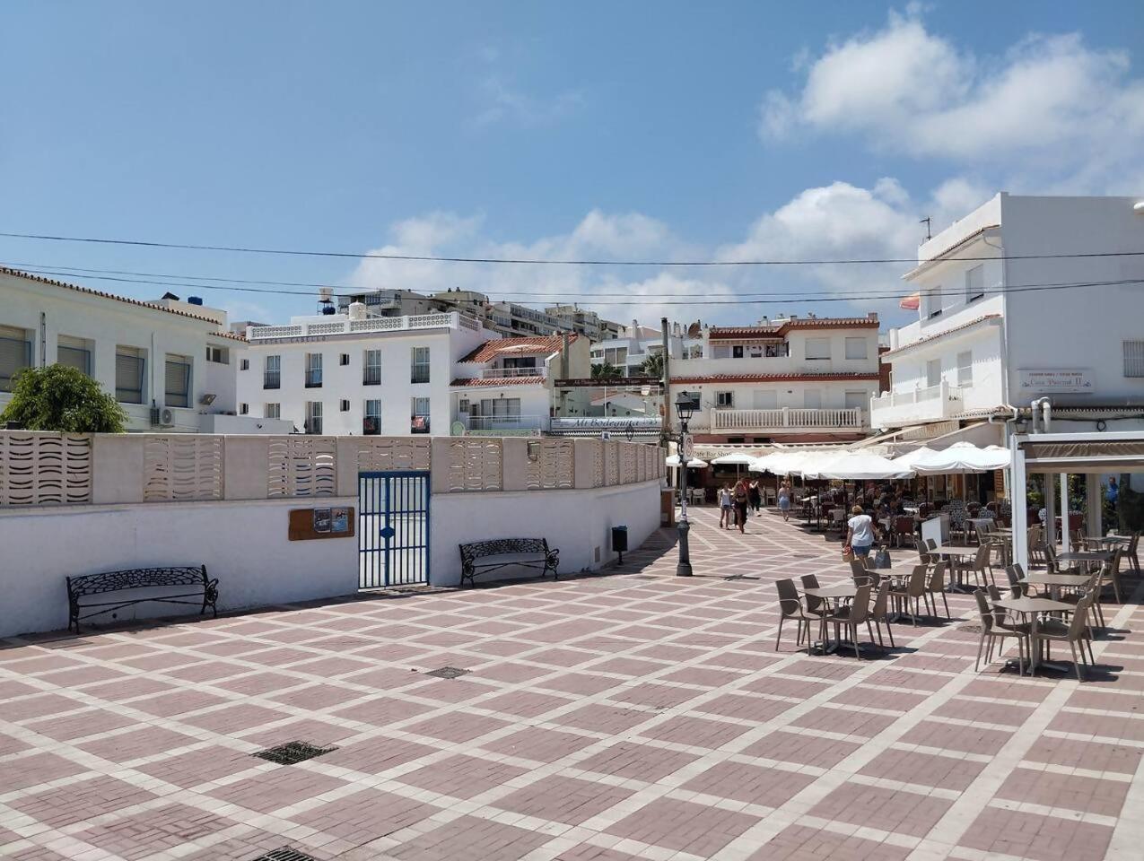 Apartamento Lidia Planta 2, La Carihuela 1ª Linea Playa, Vistas Mar, Buhardilla 1 Dormitorio, 40 M2, 1-3 Huesped, Terraza, Wifi Torremolinos Ngoại thất bức ảnh